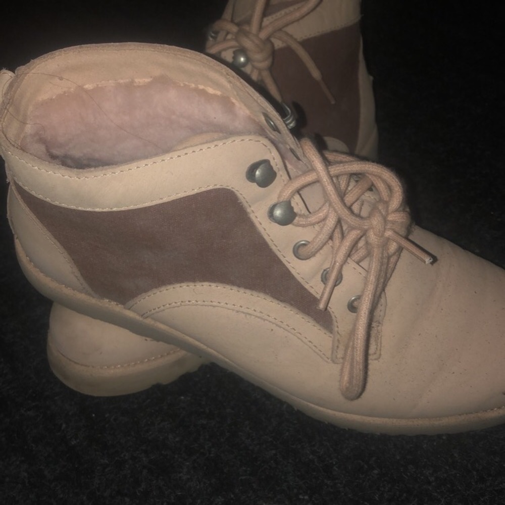 Pink ugg booties